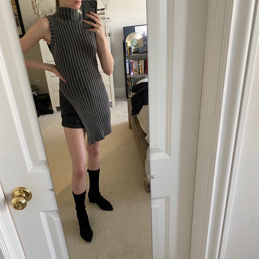 Express sweater tunic with side slit